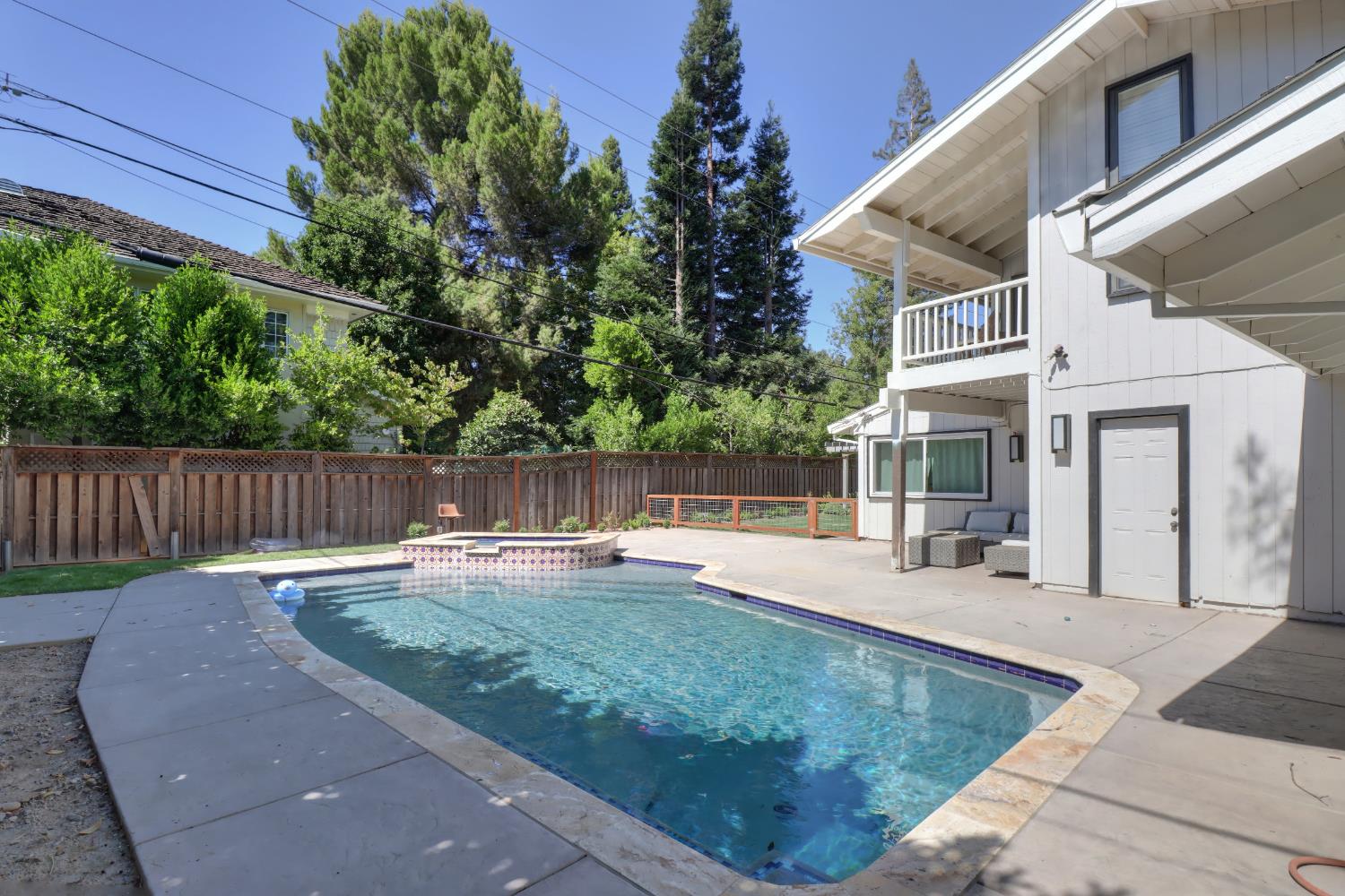 3418 Clemens Way