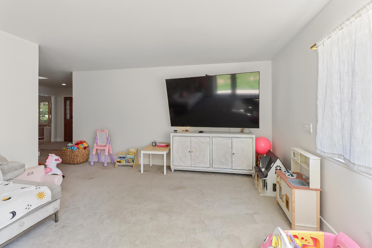 3418 Clemens Way