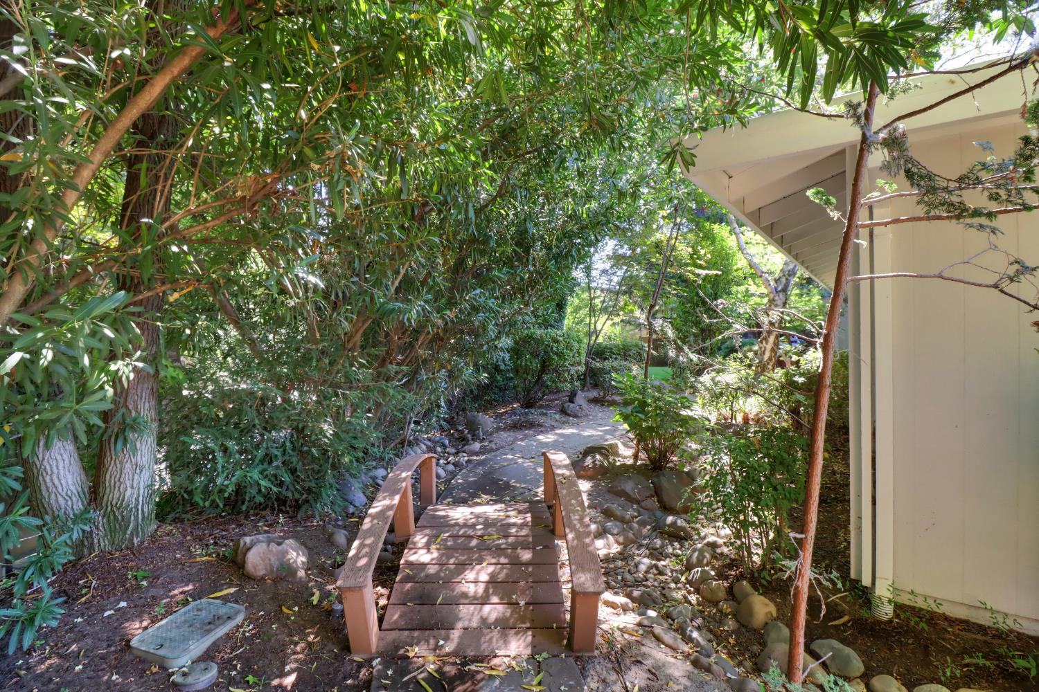 3418 Clemens Way