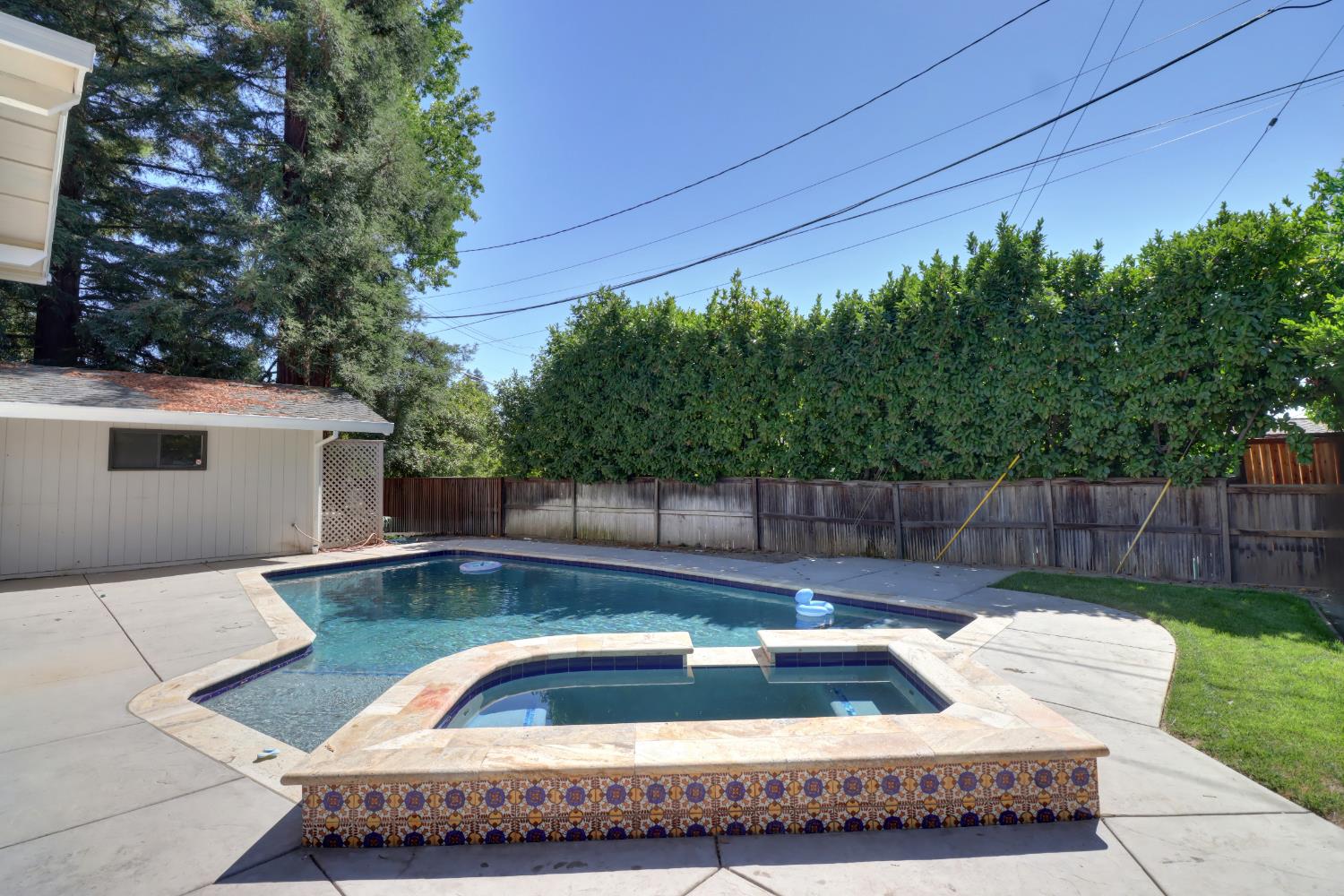 3418 Clemens Way