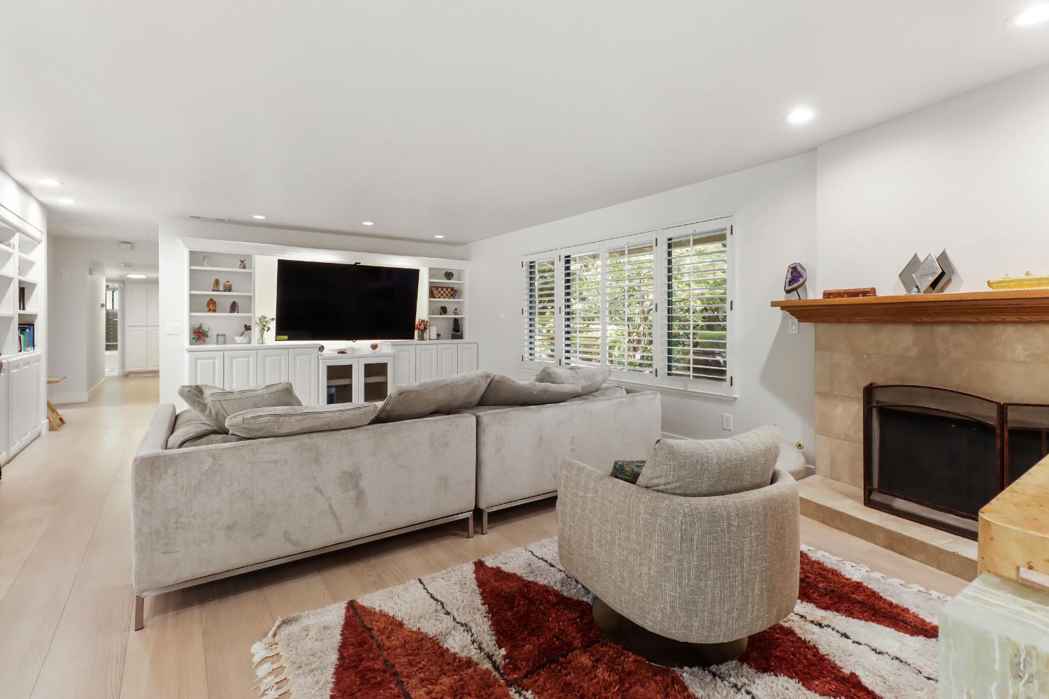 3418 Clemens Way