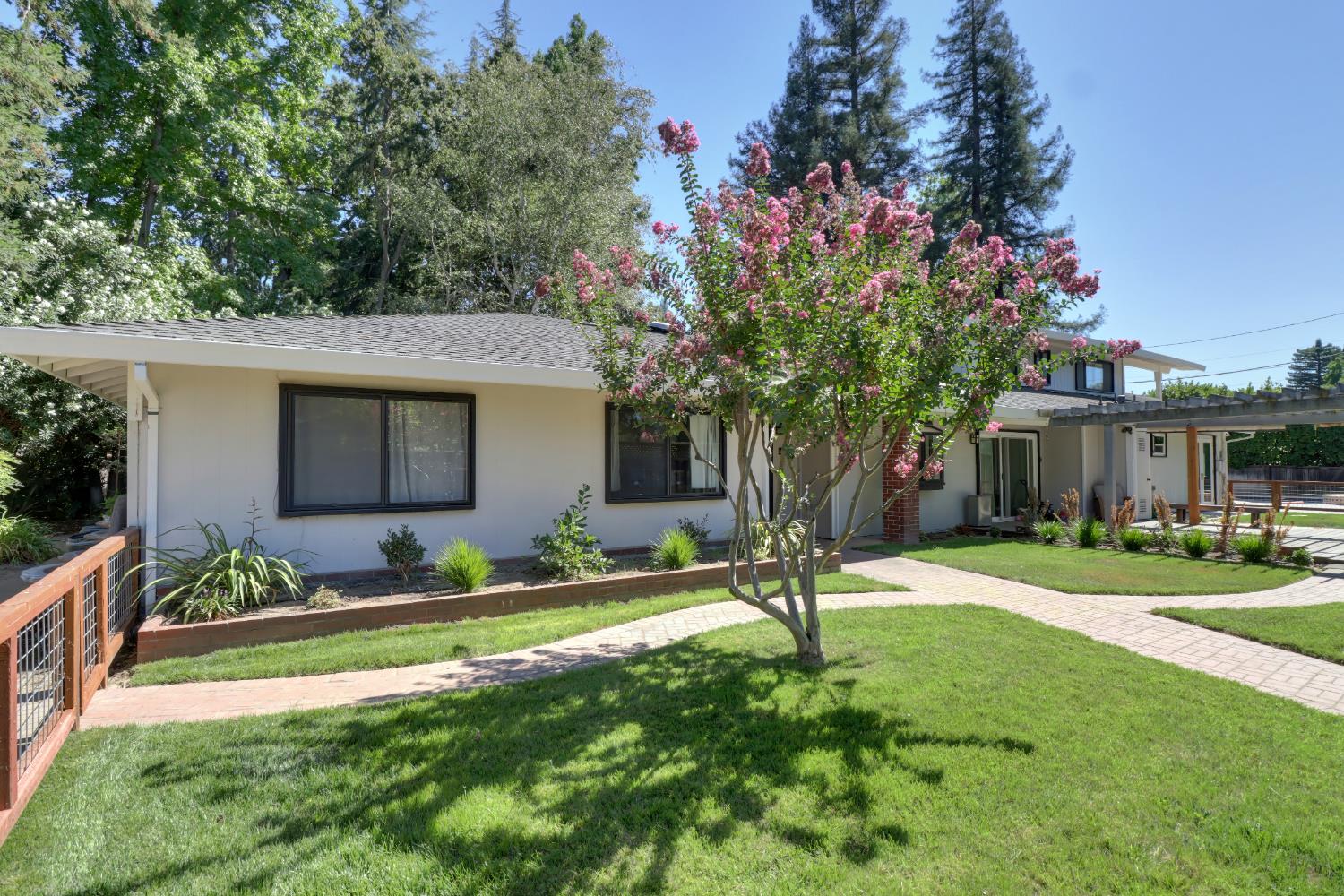 3418 Clemens Way
