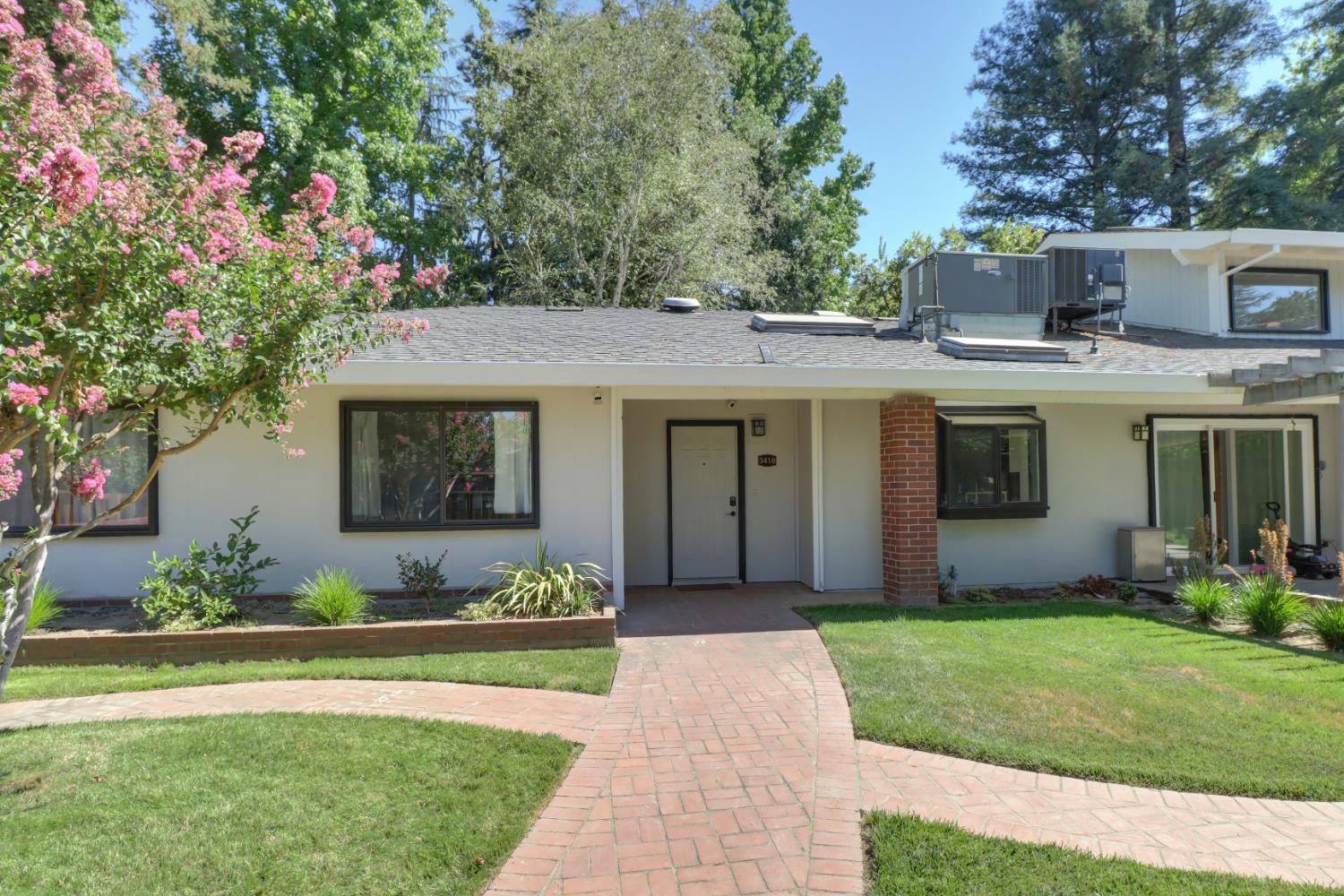3418 Clemens Way