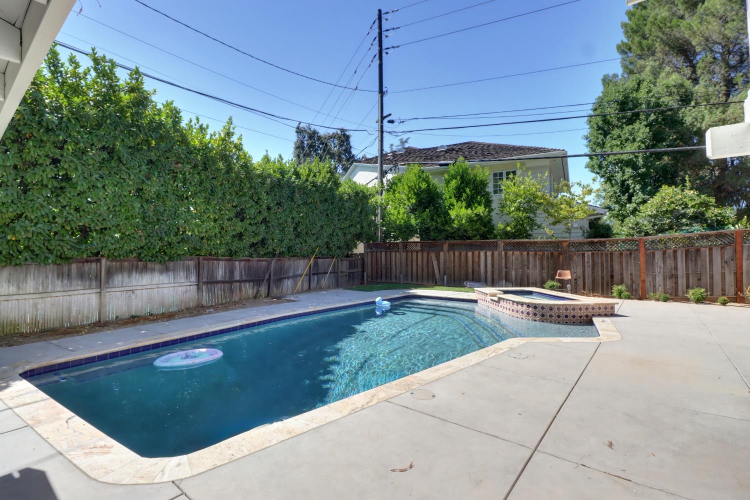 3418 Clemens Way
