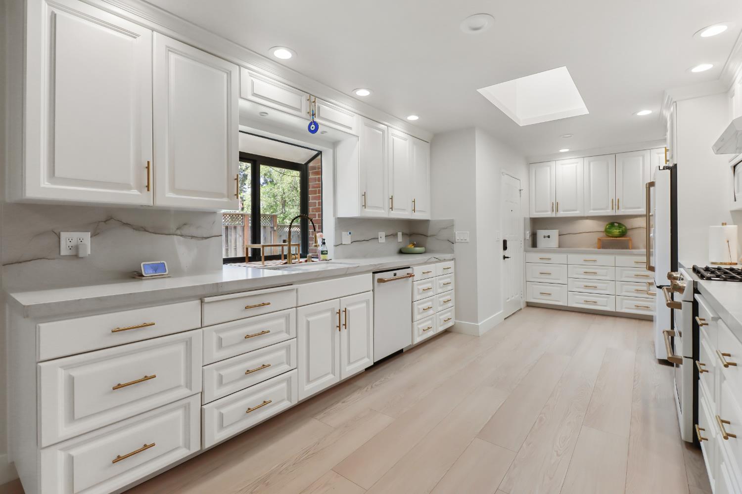 3418 Clemens Way