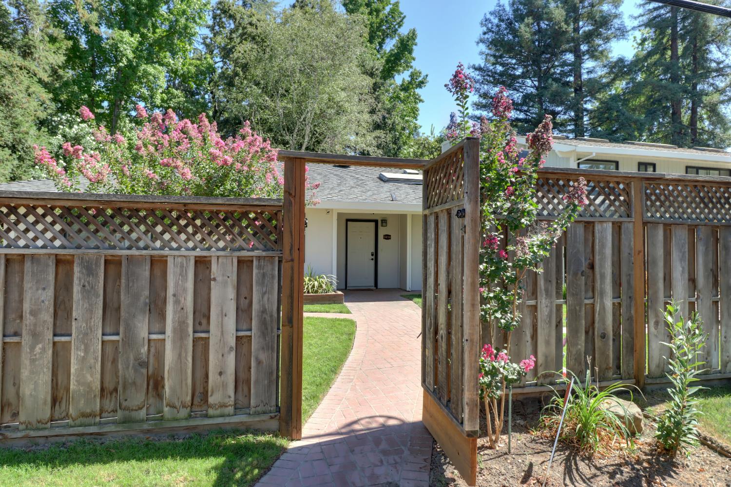 3418 Clemens Way