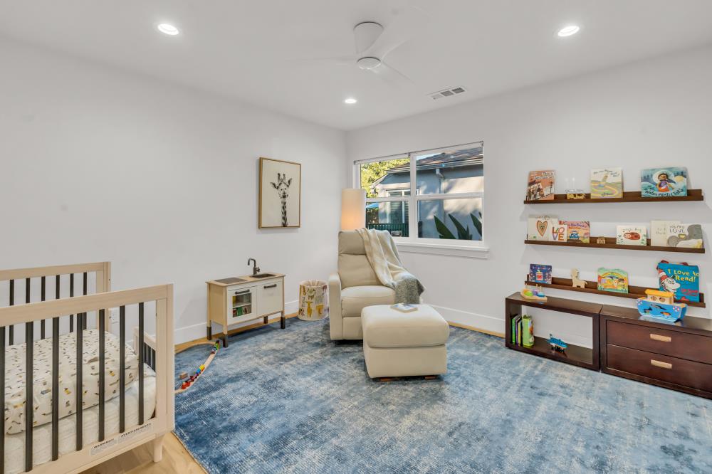 323 39th Street