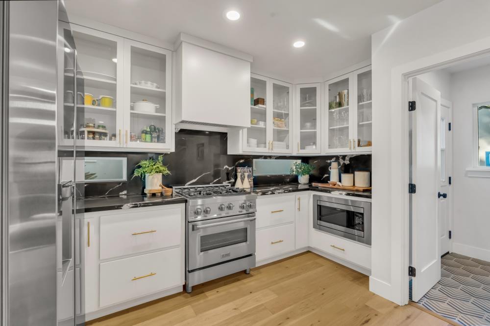 323 39th Street