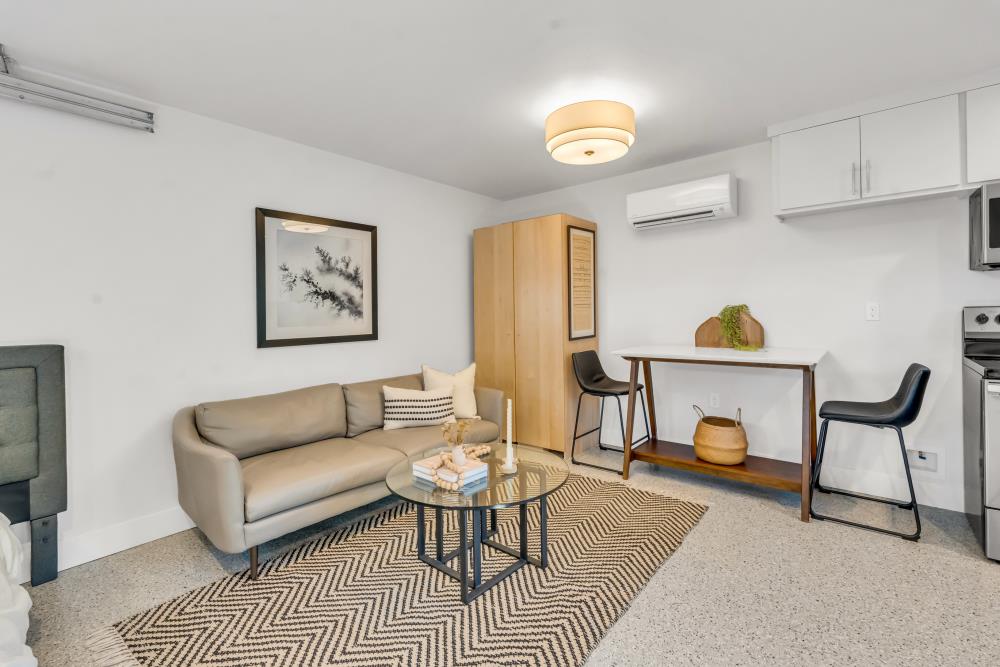 323 39th Street
