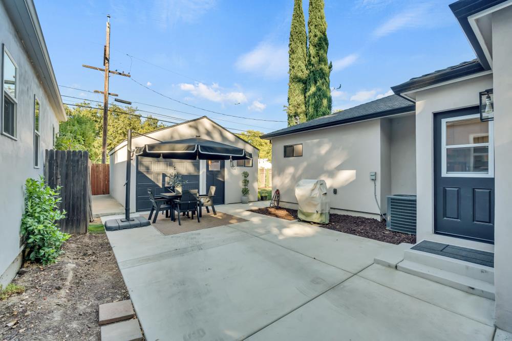 323 39th Street