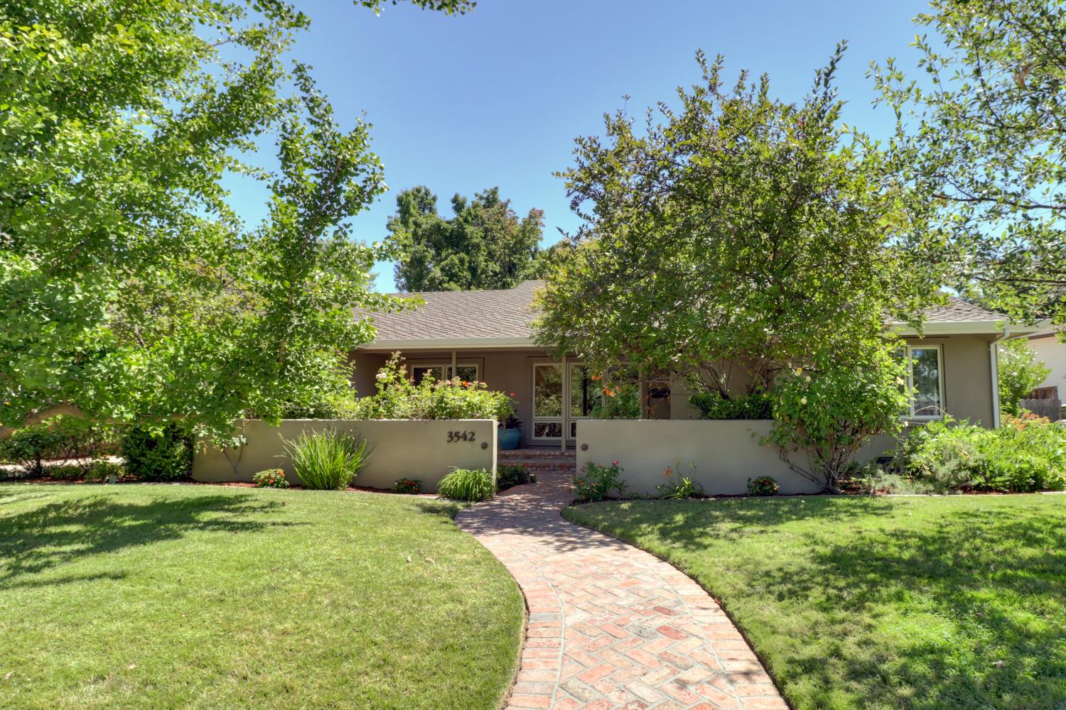 3542 Bodega Court