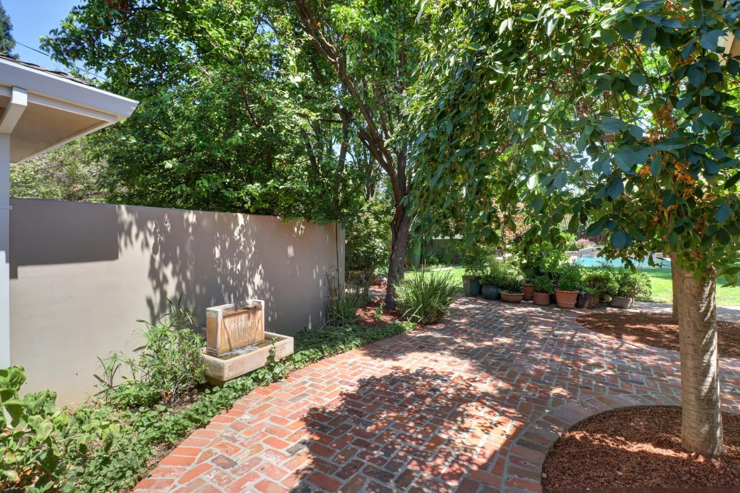 3542 Bodega Court