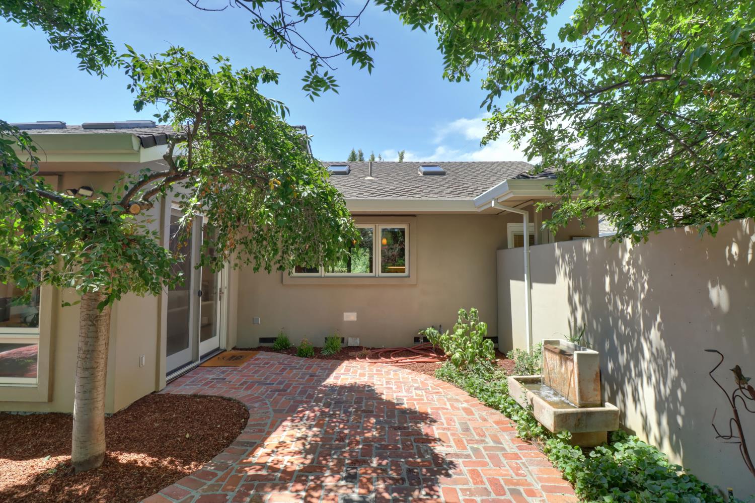 3542 Bodega Court