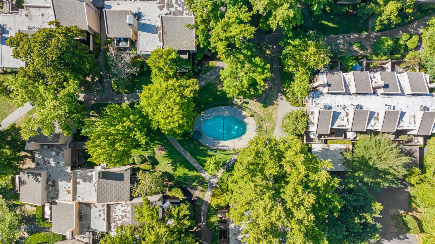 899 E Woodside Lane 3