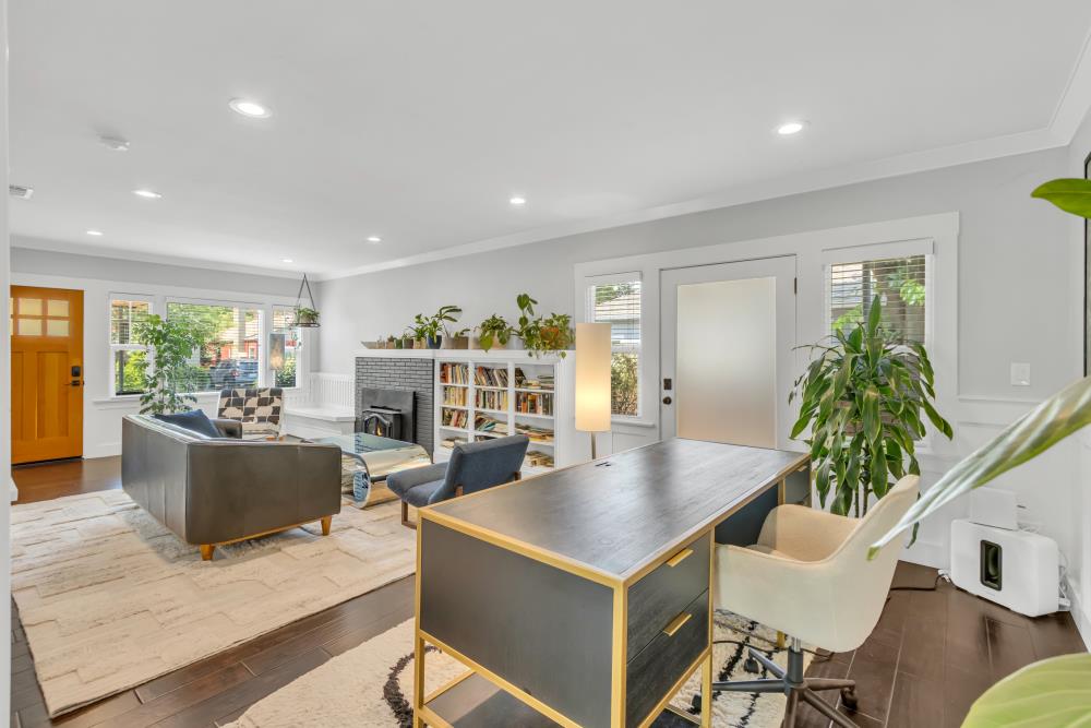 1861 Caramay Way