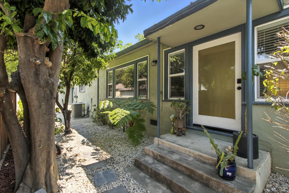 1861 Caramay Way