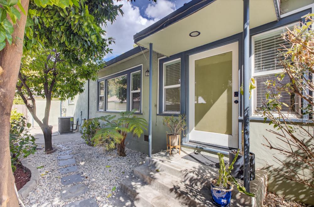 1861 Caramay Way