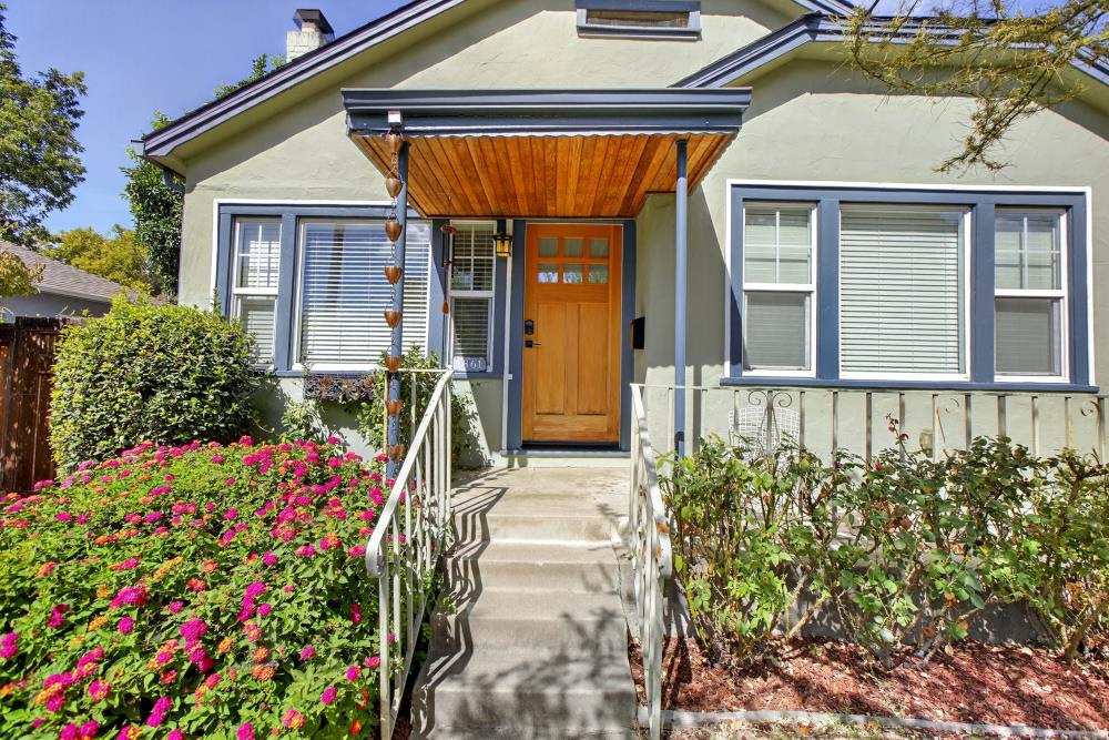 1861 Caramay Way