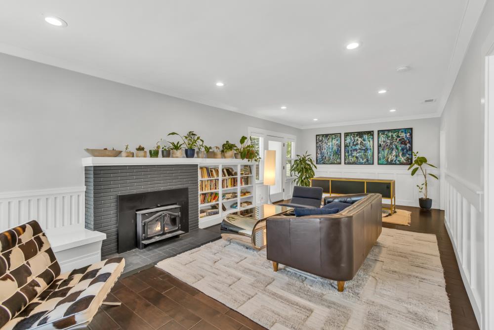 1861 Caramay Way