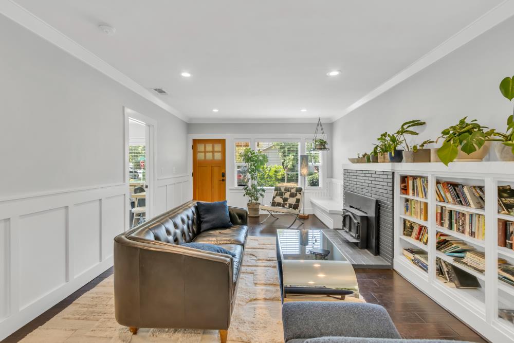 1861 Caramay Way