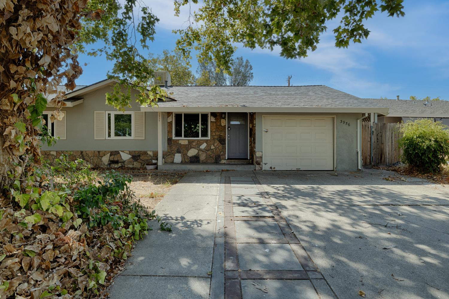 3956 Floral Drive