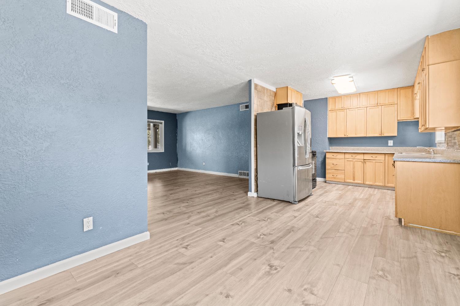 3956 Floral Drive