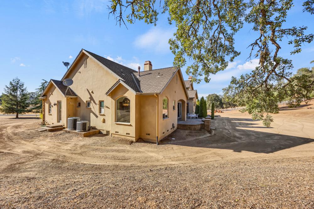 7110 Shinn Ranch Road