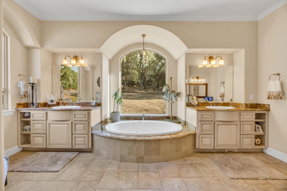 7110 Shinn Ranch Road
