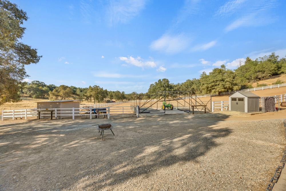 7110 Shinn Ranch Road