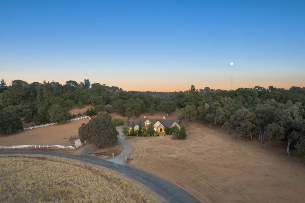 7110 Shinn Ranch Road