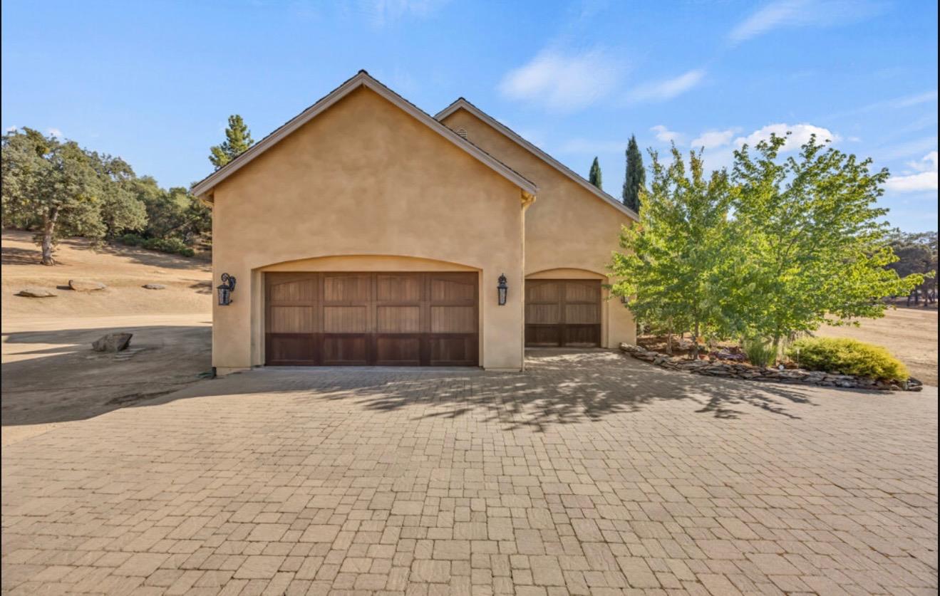 7110 Shinn Ranch Road