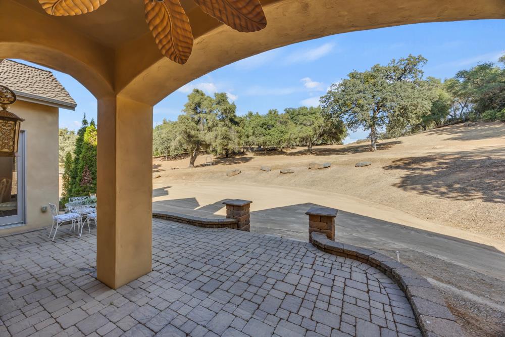 7110 Shinn Ranch Road