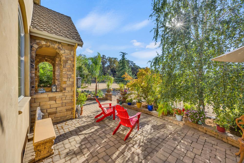 7110 Shinn Ranch Road