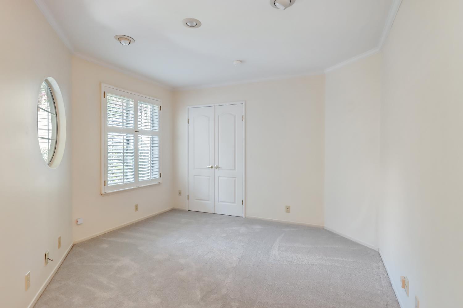 109 River Chase Circle