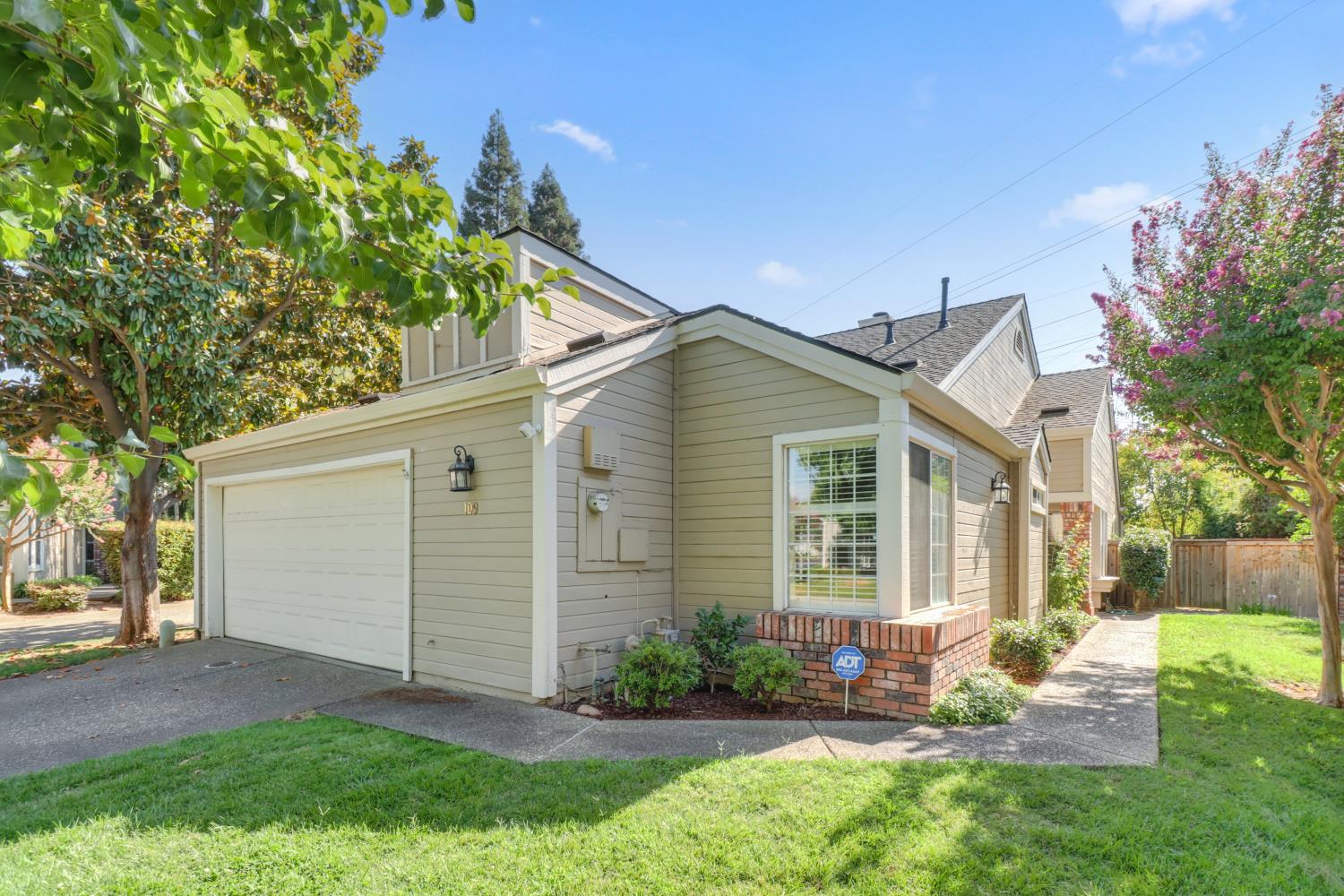 109 River Chase Circle