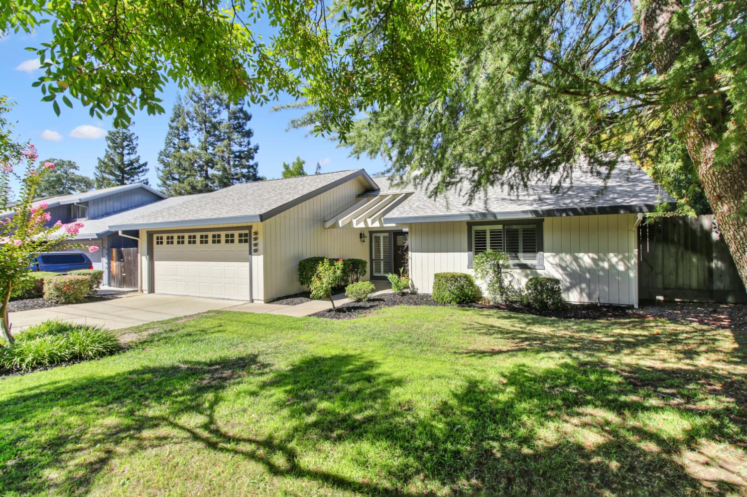 2933 Pope Avenue