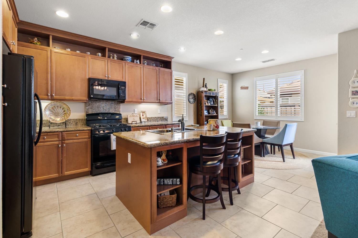 7475 Chatterton Way