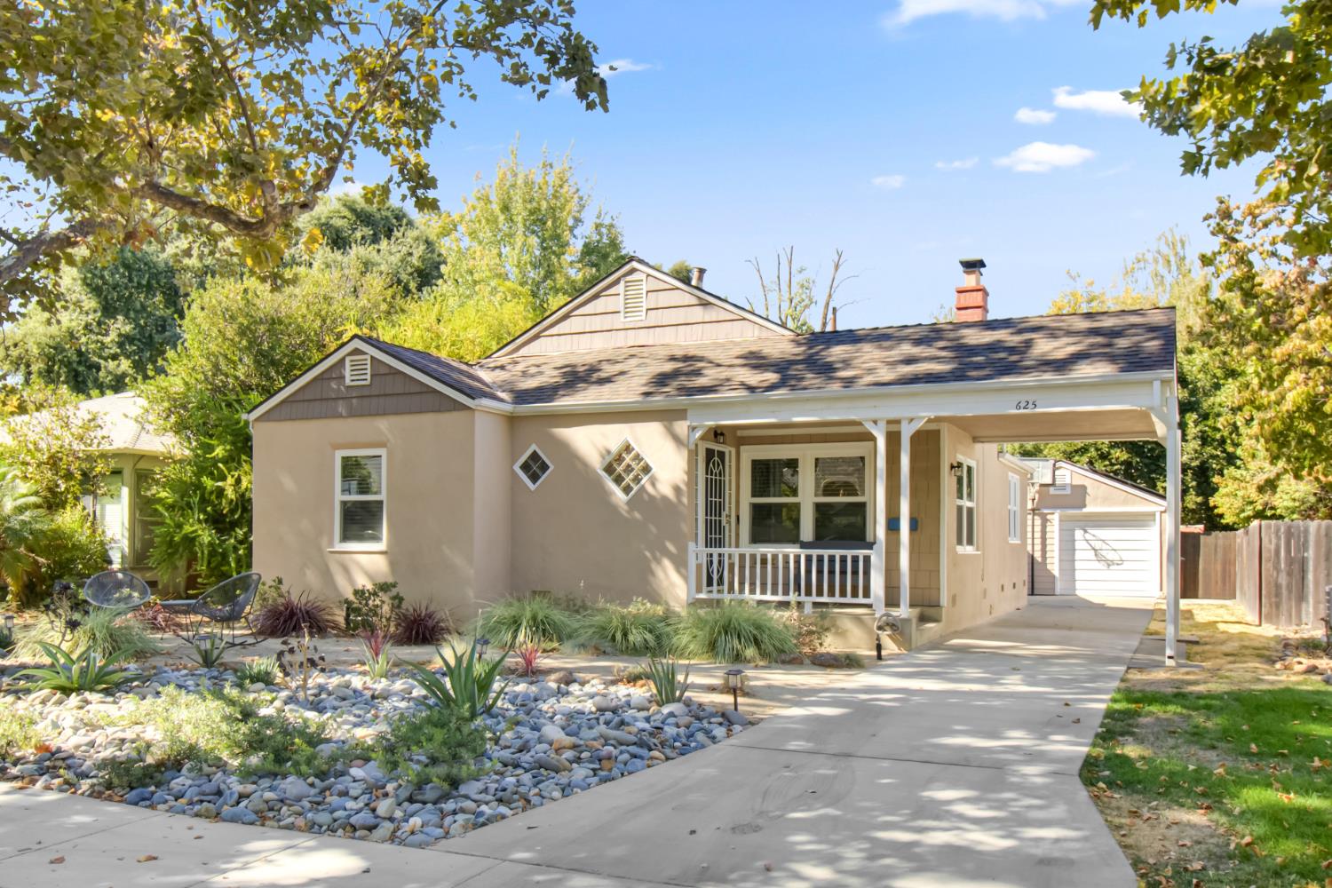 625 Robertson Way