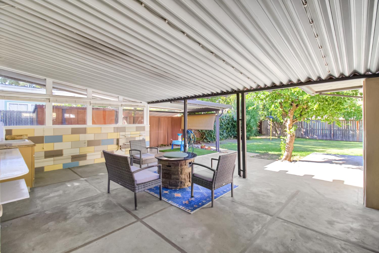 625 Robertson Way