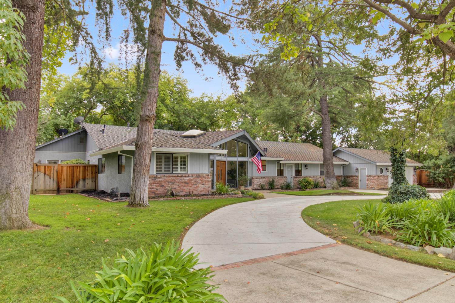 4320 Rand Lane