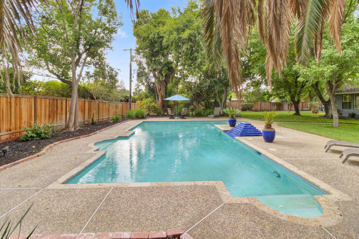 4320 Rand Lane
