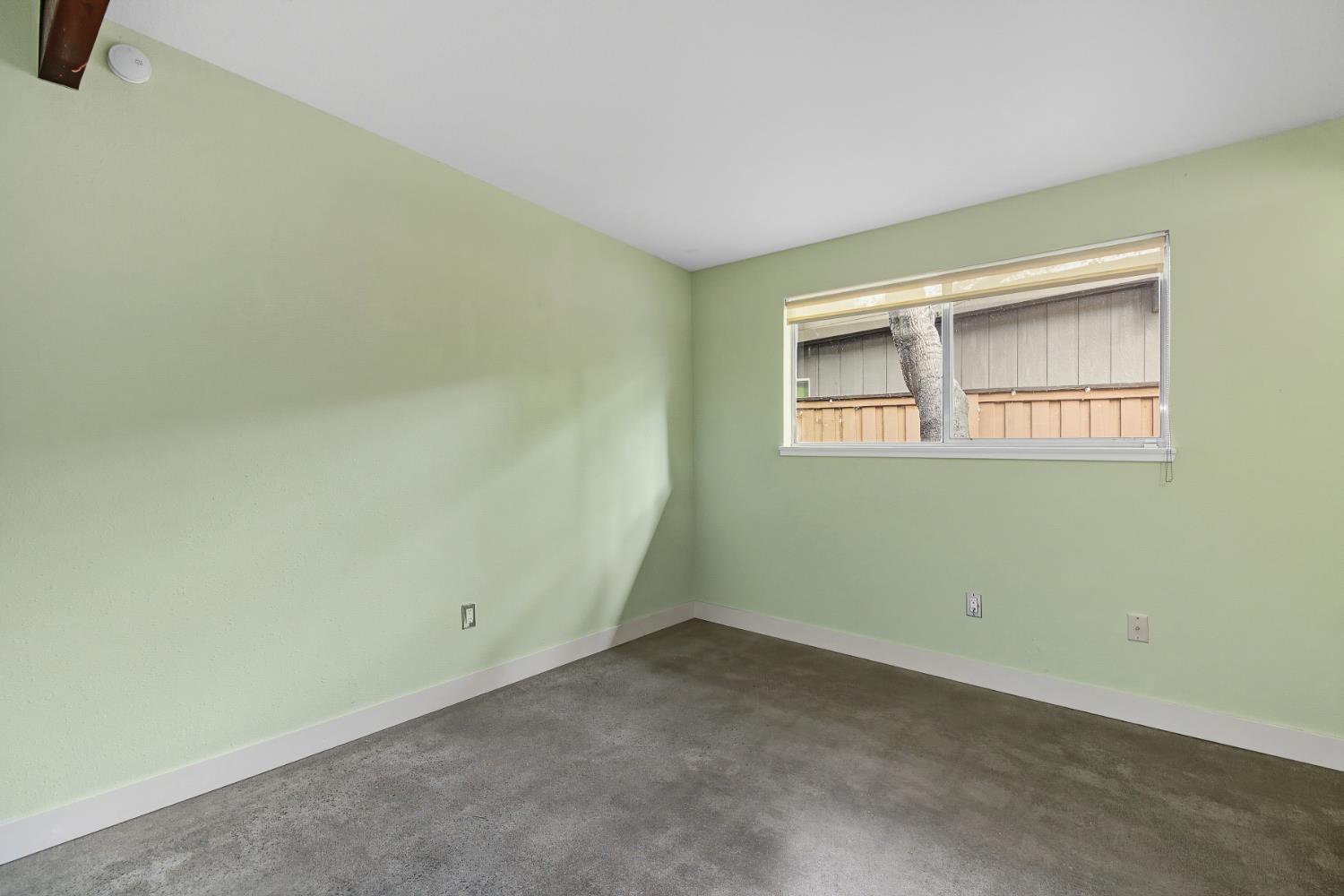 2104 Hamlet Place