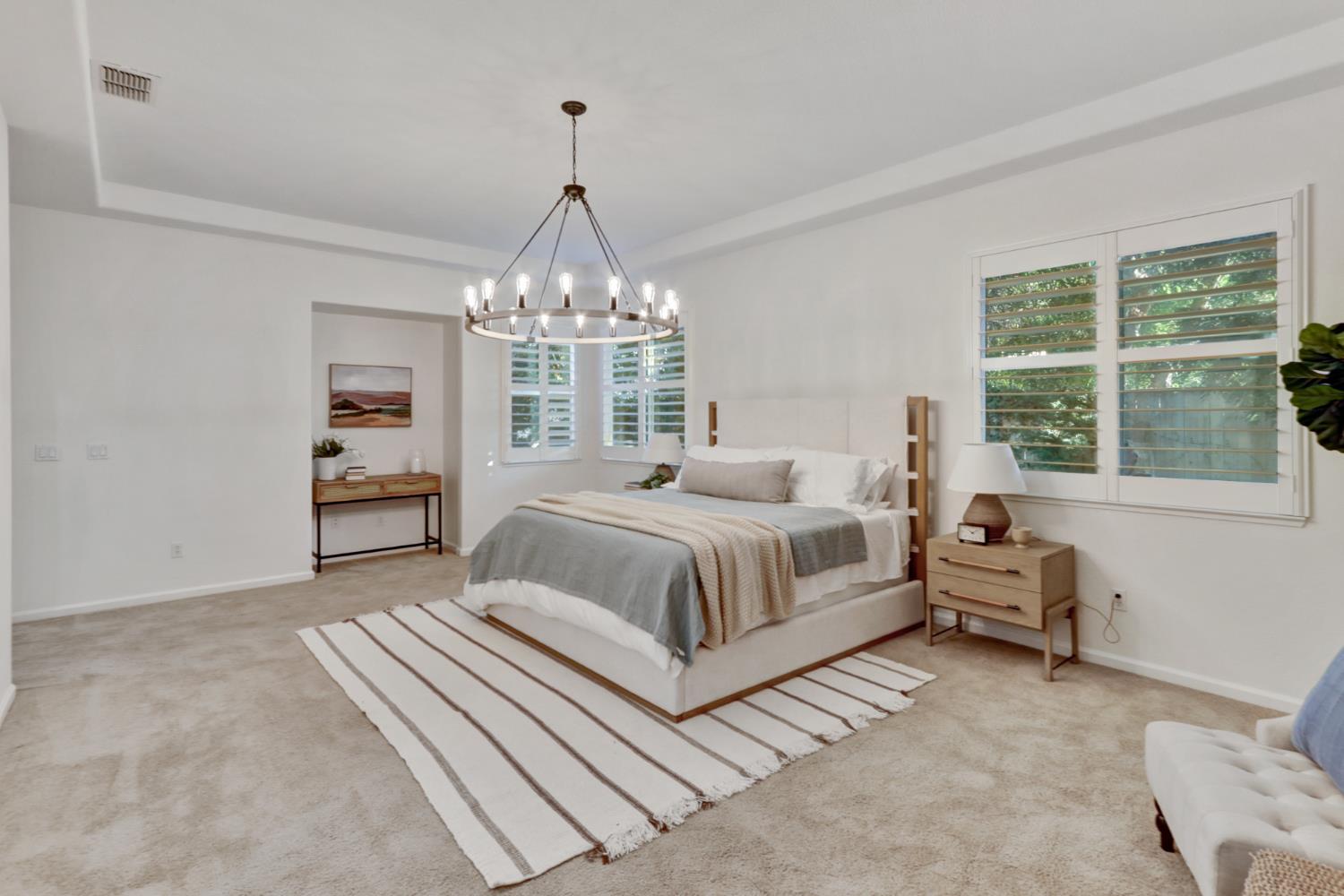 6219 Riverbank Circle