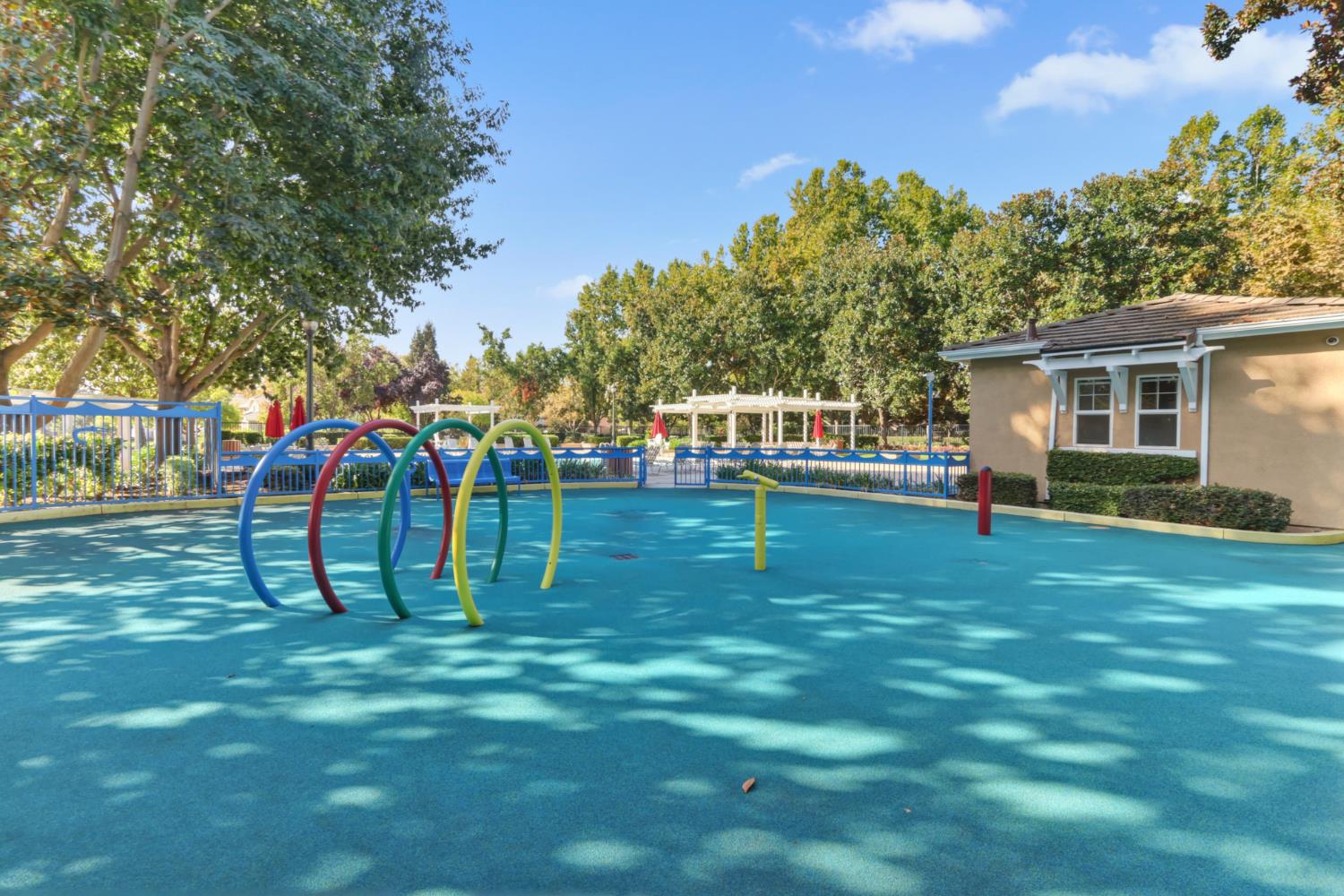 6219 Riverbank Circle