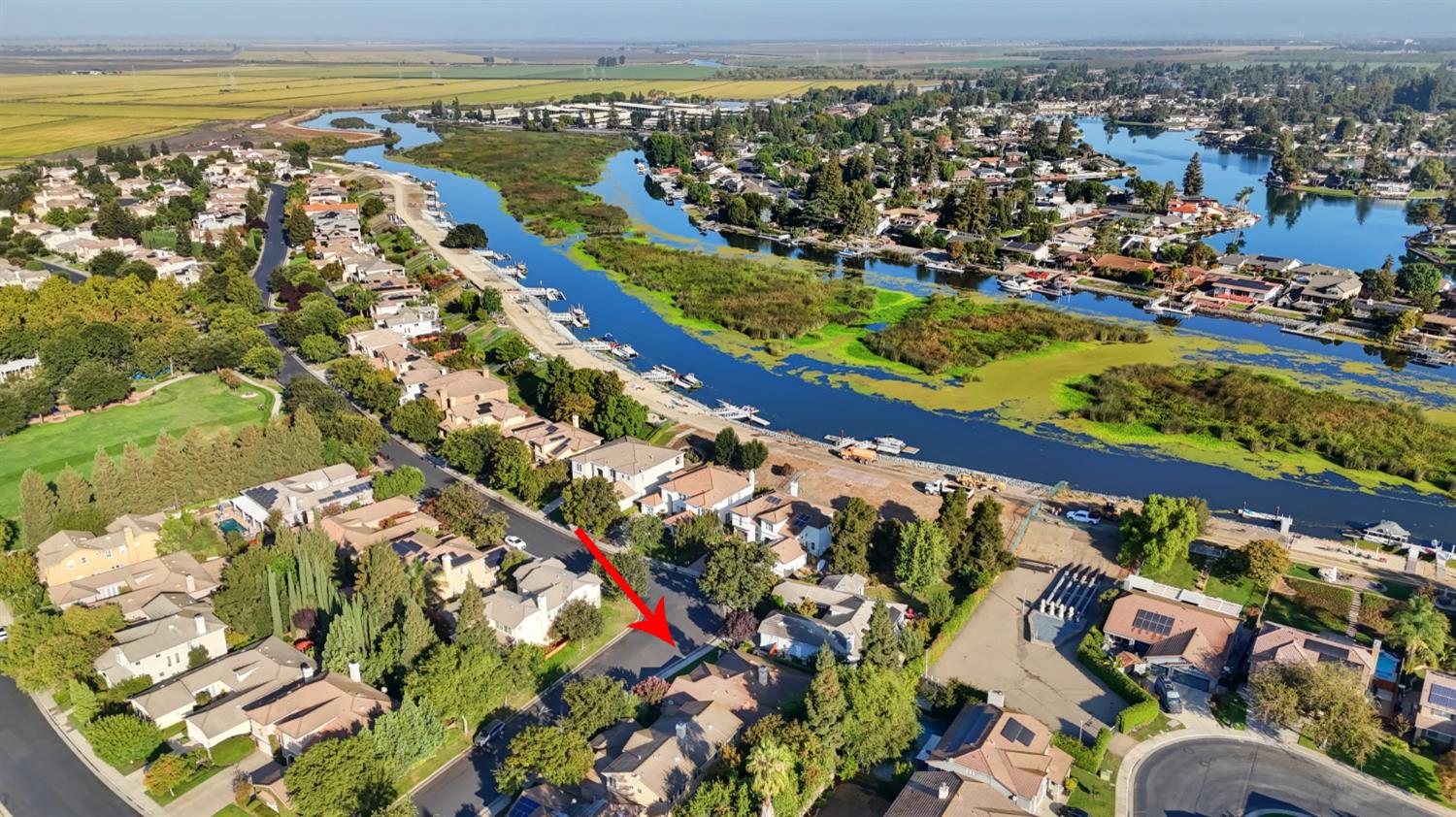 6219 Riverbank Circle