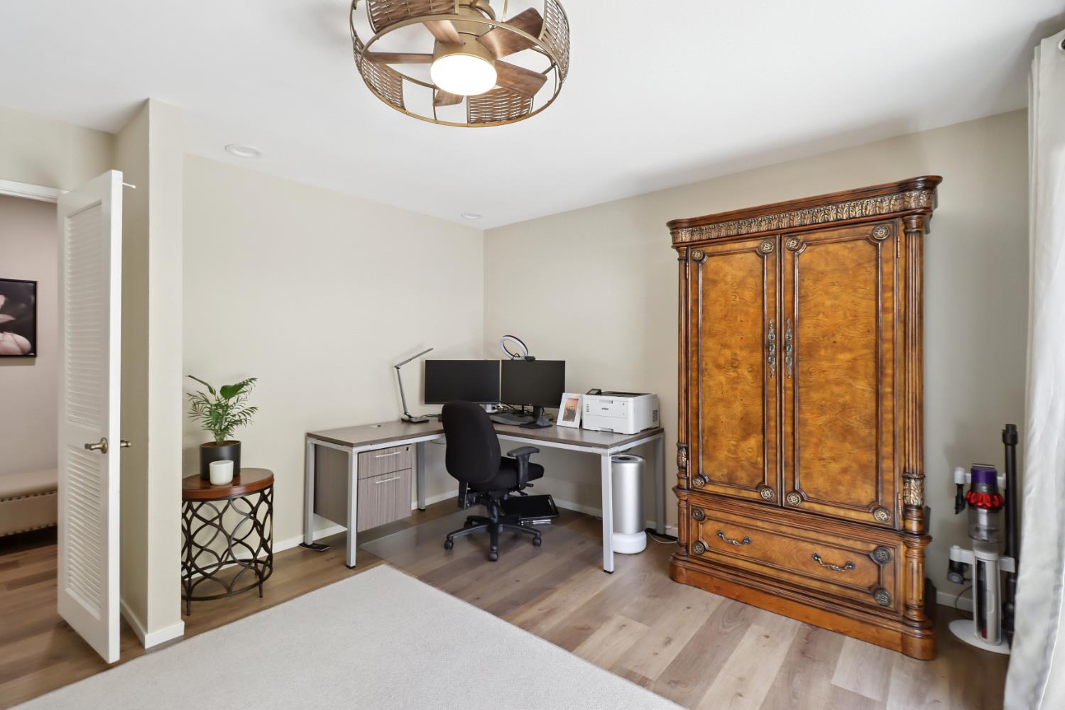 1647 University Avenue