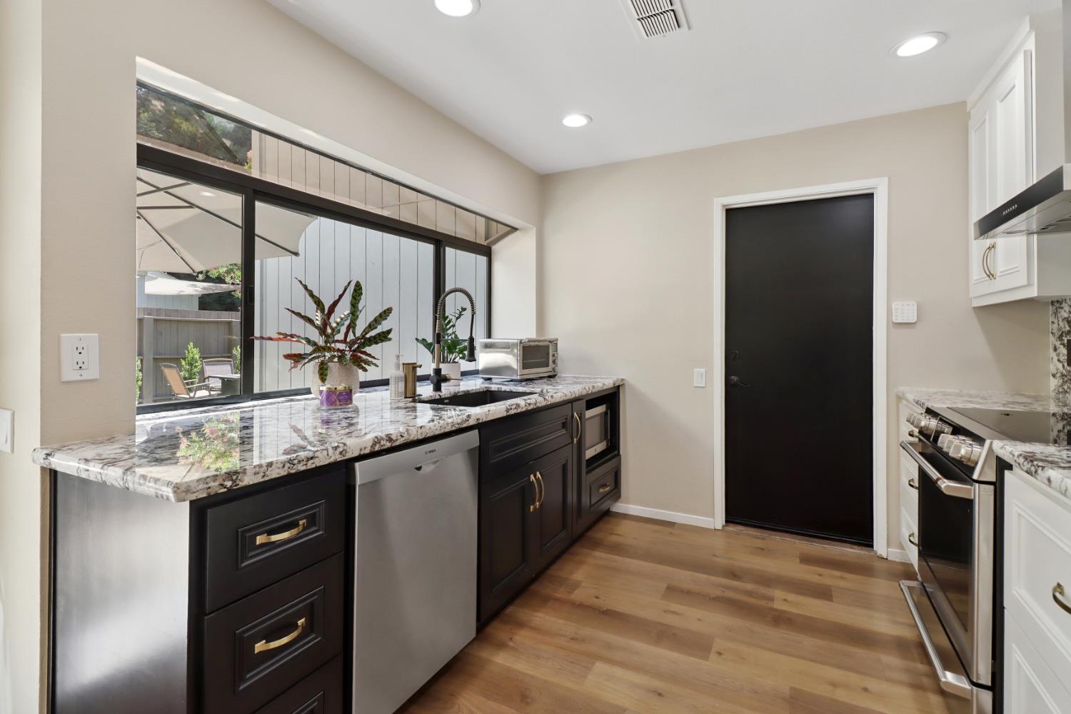 1647 University Avenue