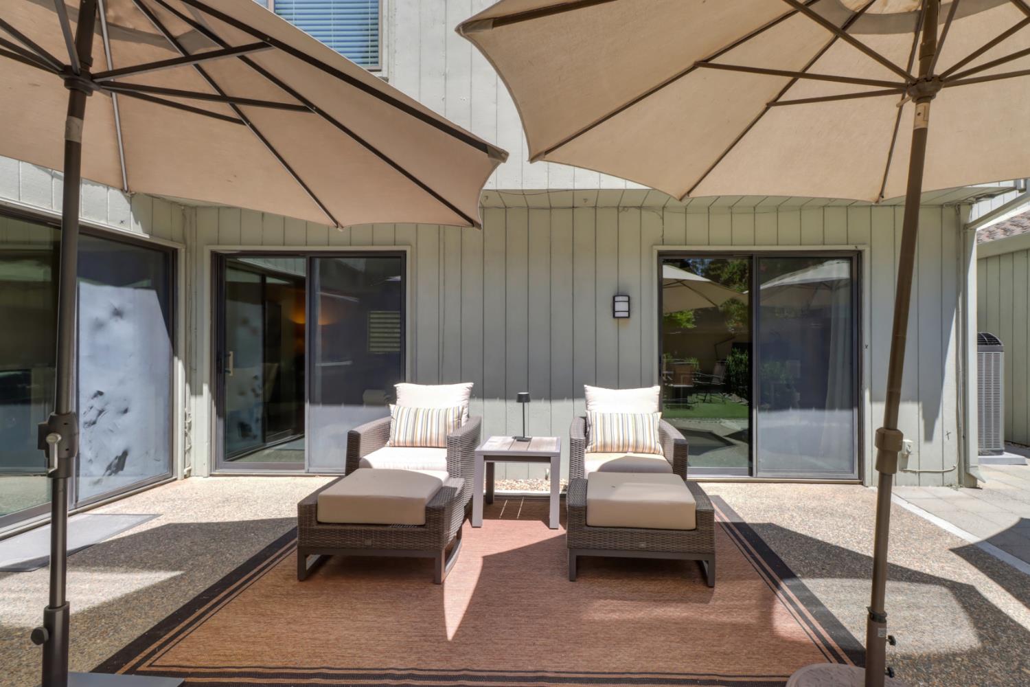 1647 University Avenue