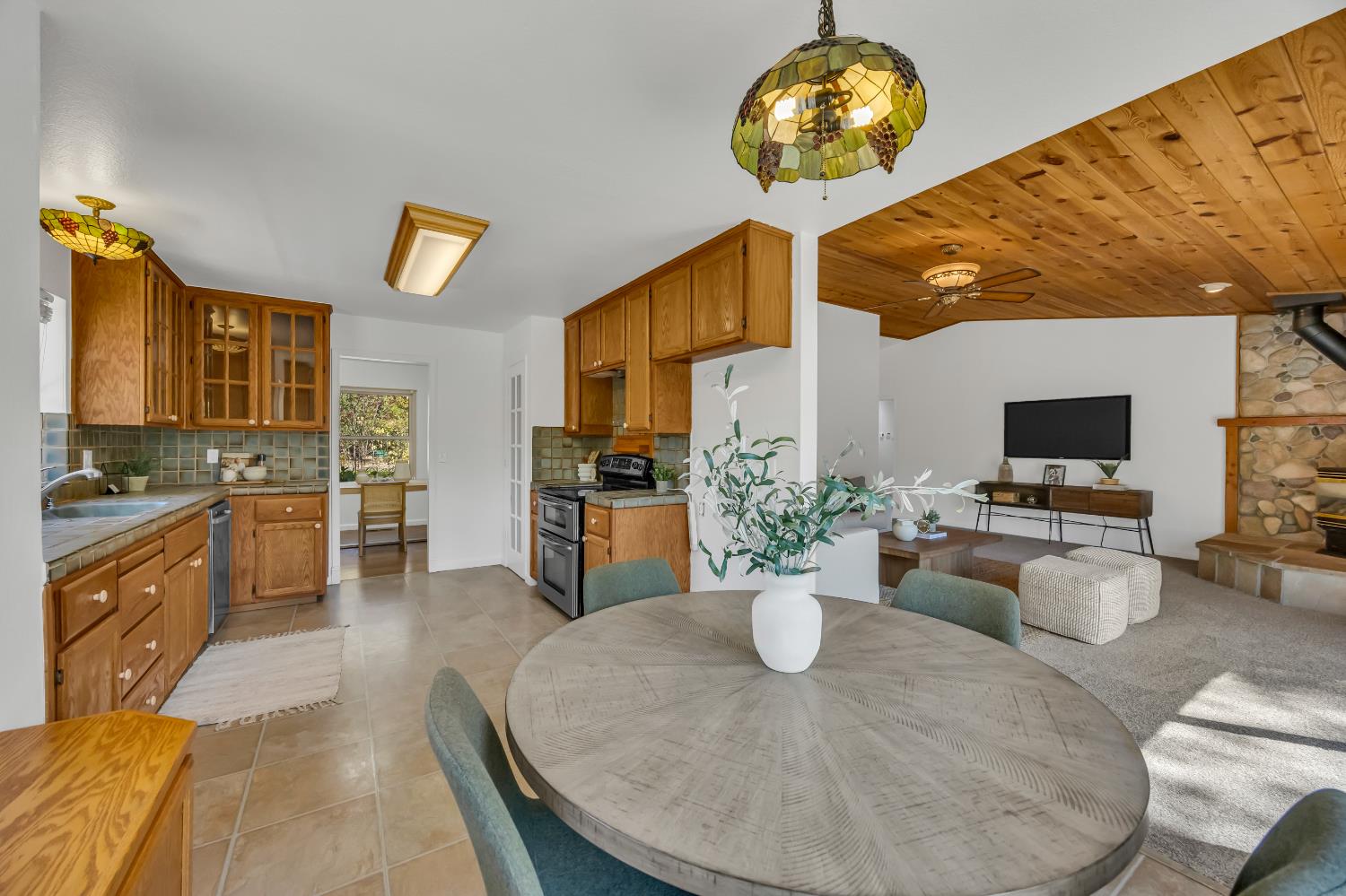 3681 Sudbury Road