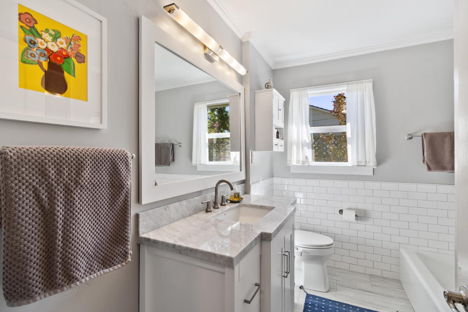 4989 Virginia Way